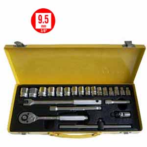 23 PCS 3/8" SOCKET WRENCH SET  